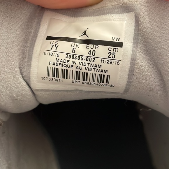 Air Jordan retro 12 low wolf grey GS - Picture 3 of 9